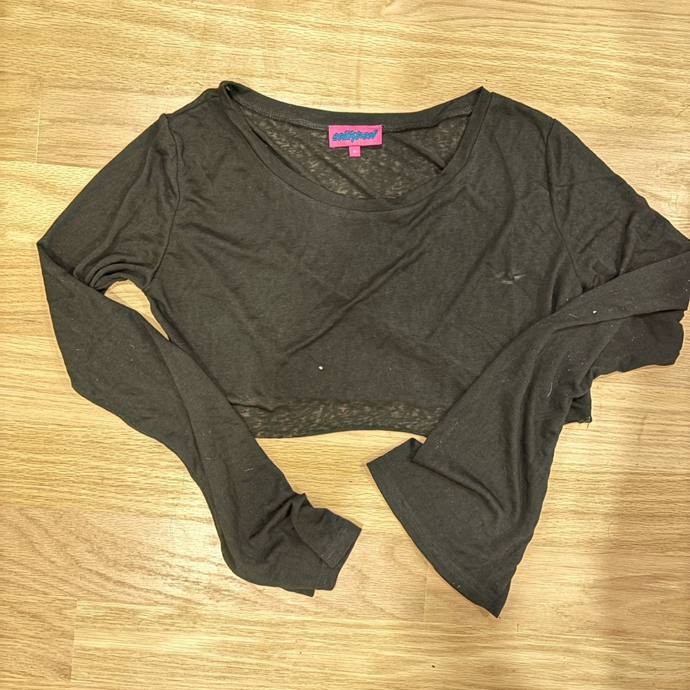 Edikted Raw Hem Crop Top